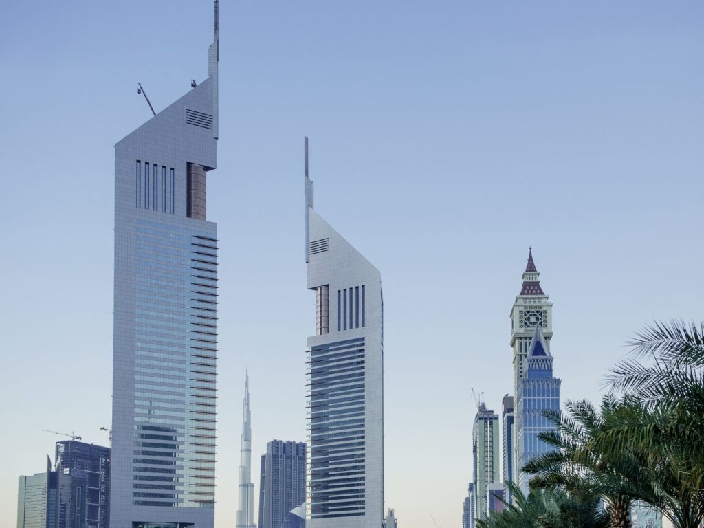 Emirates Towers, en el barrio de Downtown Dubai