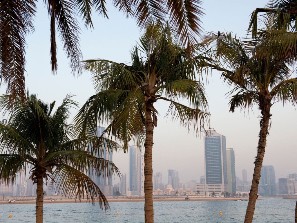 Dubai en noviembre y el mar