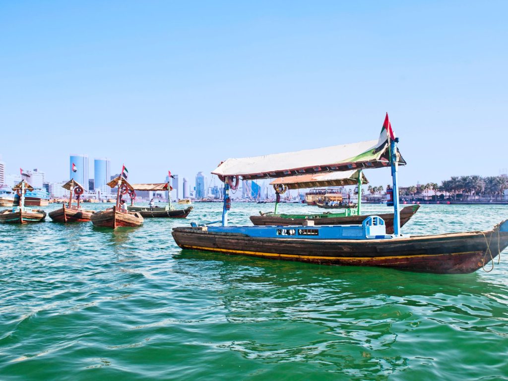 Paseo en Abra en Dubai